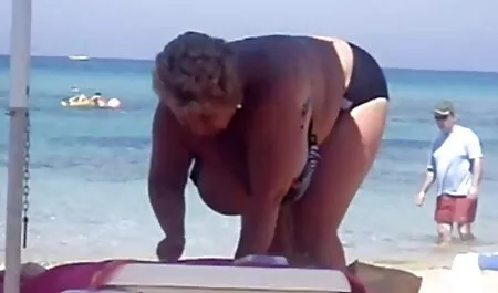 Ćelavi momak jebe kurac u porno massage hd guzicu svojim kurac i dildo