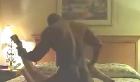 Prekrasnu sport porno hd prsata brineta Ray Veness jebeni je zreo muškarac