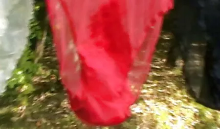 Seksi visoki muškarac pizde grase paroase jebe azijsku teen Vina Skyy