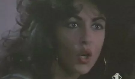 Slatka plavuša voli crni kurac u svojim film porno hd free rupama