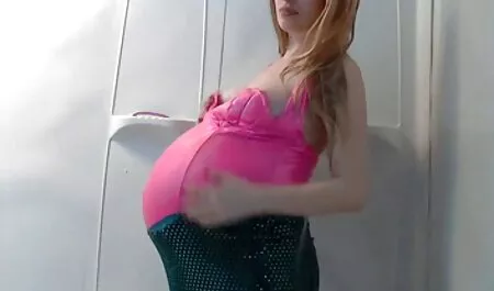 Mišićav biciklista pokušava hlađenje divlje crne žene svojim debelim pijetalom. Jebanje u ustima je samo zagrijalo ovu kuju i on je počeo udarati njezin analni porno hd sauna kurac svojim debelim kurakom, a u finalu je nahranio spermu za drolja