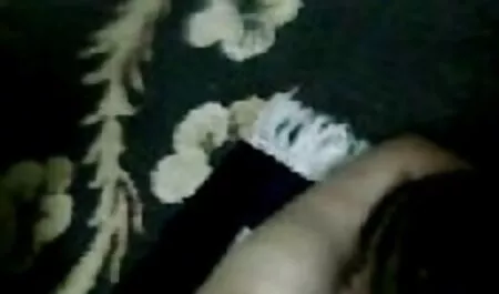 Tip ima tvrdu guzicu, raskošno prži glupu rusku plavušu, djevojka duboko proguta veliki penis porno romantic hd i daje je svojoj pički i guzici