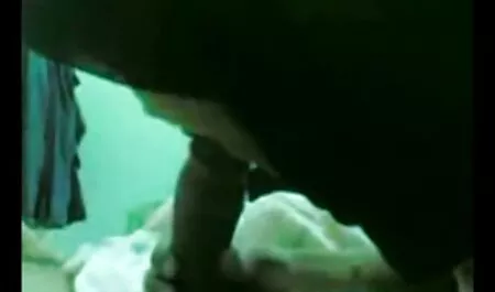 Čovjek xxxx video porno u tetovažama teško jebe prsatu plavušu i napuni joj lice spermom