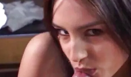 Seksi porno 1080p full hd Francesca DiCaprio strastveno jebe muškarca u analnom