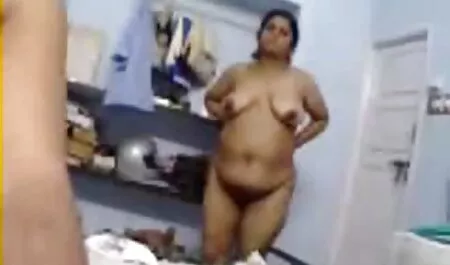 Kučka je jebala filmexxxcu frate si sora pičkicu svoje prijateljice i stavila dildo u anal