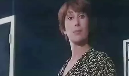 Seksi maserka sjedila je hd mature porn film na vrhu klijenta s debelim penisom