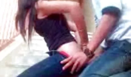 Zreli očuh jebe svoju mladu posvojenu filme online gratis pono kćer u kuhinji