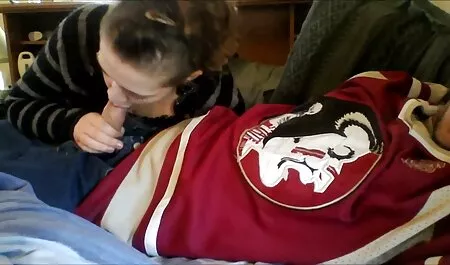 Dvojica zrelih zastupnika nakon sastanka Državne dume između sebe su femei care le place sa suga pula se prepustili seksualnom razvratu