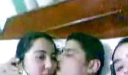 Zreli požudni utovarivač jebao je seksi crnku filmulete porno gratuite s okruglim dupetom