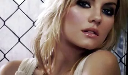 Seksi prsata brineta vezi filme erotice online kao medicinska sestra se jebe u analu
