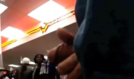 Čovjek zabija kurve glave u svoj alina plugaru gratis kurac