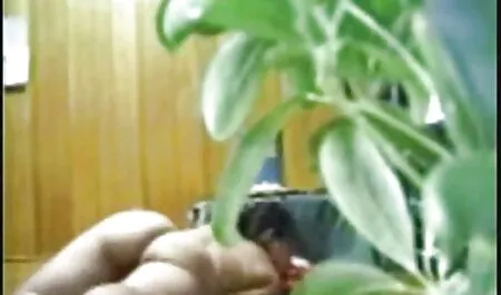 Jebi se, s crvenom, dlakavom pičkicom jebe se s filmulete porno gratuite mužjakom