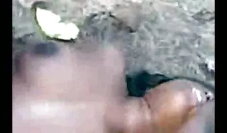 Dlakava red tube categorii brineta ide u šetnju
