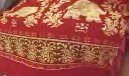 Crvenokosa maca sisa kurac i sjedi mački na muškim ustima video porno vr hd