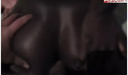 Crvenokosa drolja Alexa Nova smirila je svog filme porno xxxn voljenog momka klasičnim analnim seksom