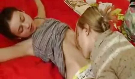 Crvenokosa Marsha, strastvena filme porno gratis cu pizde ljubiteljica debelih pijetaoa