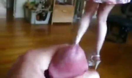 Mlada vitka djevojka jebe momka u analnom i film online xxx guta spermu