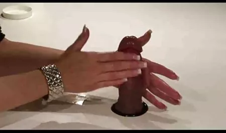 Seksi beba Kendall Karson s hladnim sisama free full film porno dobiva jebeni trener