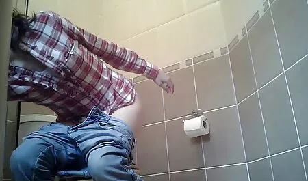 Prilična kučka jeba mačku porn voyeur hd jednim prstom