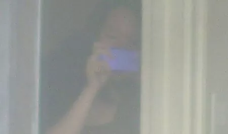 Kučka Valerie Voxx film porno 1080 liže kuglice svog dečka
