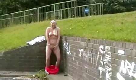 Angelina filme porn online usisava kurac za najviše jaja
