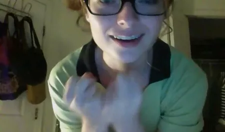Plavuša je sisala penis za učitelja porno massage hd svog sina