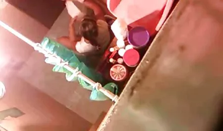 Prekrasna brineta s ukusnom guzom, grubo jebeno par momaka, drobeći joj elastične pokrete sa svojim zdravim članovima. Kurva bi oplakivala od zadovoljstva, ali usta su joj bila futai video gratis zauzeta gustim kurac